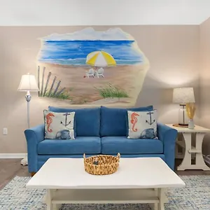  Holiday home Cozy Oceanside 1 Bed, Pool, Beach Gear, Near Beach